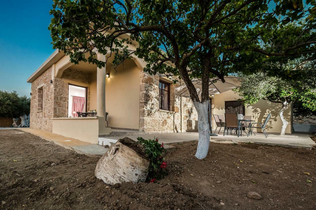 Nepheli Stone House Villa Plátanos Exterior foto